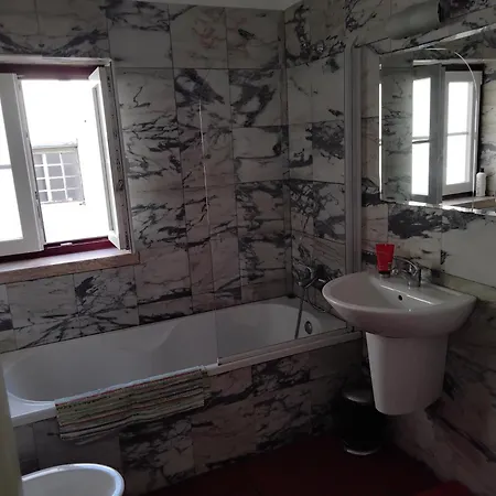 Flat Historical 2 ליסבון